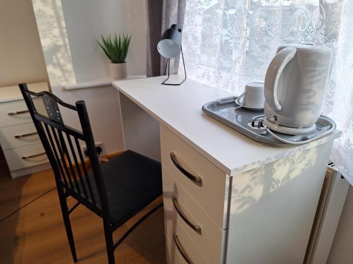 伍尔弗汉普顿 Uplands Grove Bungalow酒店 外观 照片